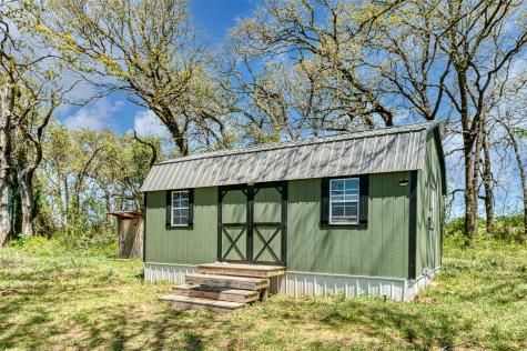 247 Private Road 14503 Covington TX 76636