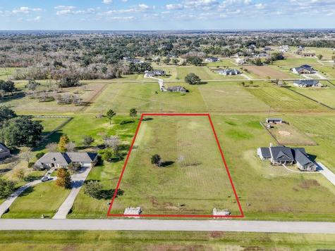 702 Comanche Trail Drive Brazoria TX 77583