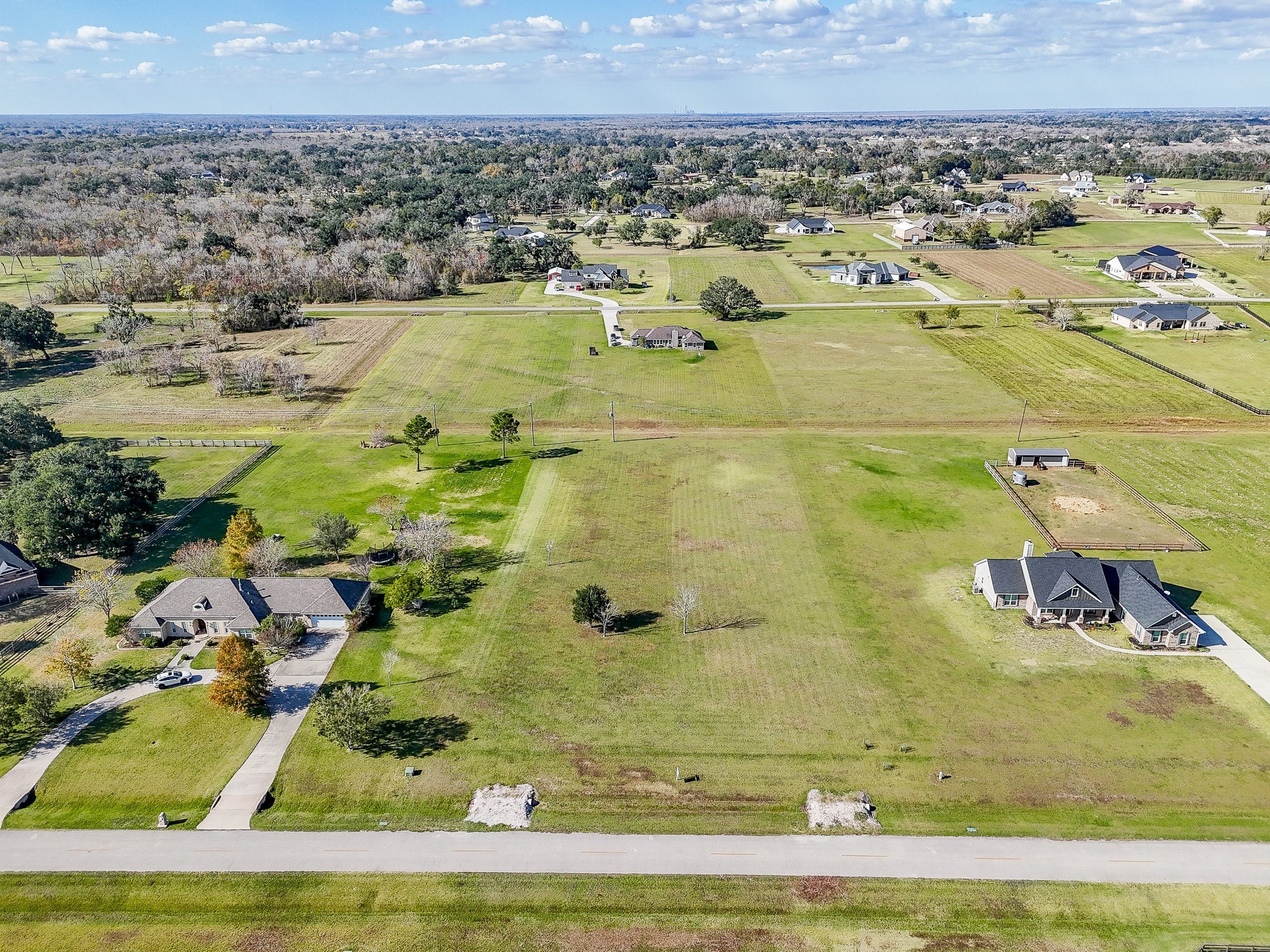 702 Comanche Trail Drive Brazoria TX 77583
