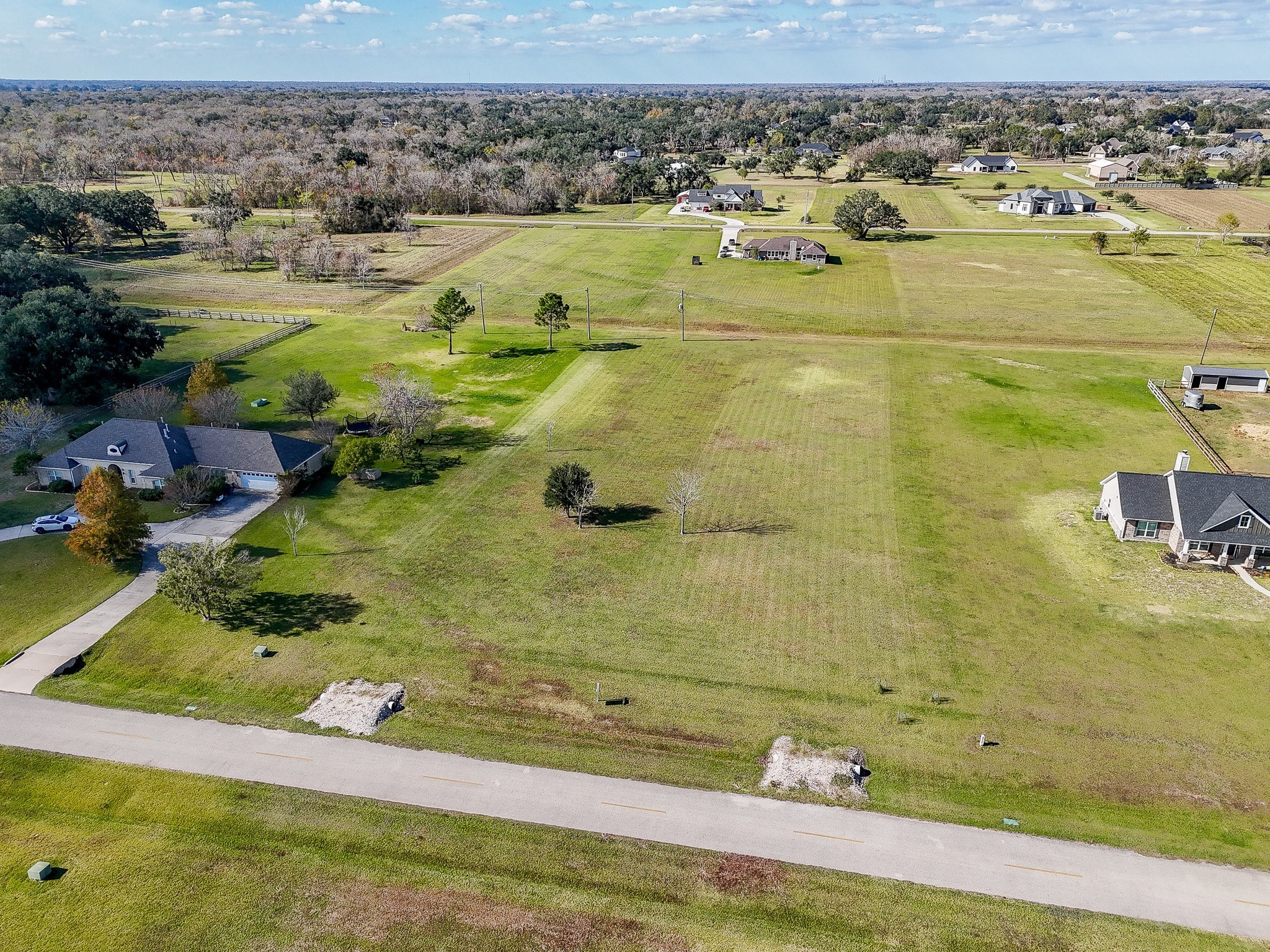 702 Comanche Trail Drive Brazoria TX 77583