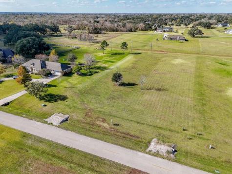 702 Comanche Trail Drive Brazoria TX 77583