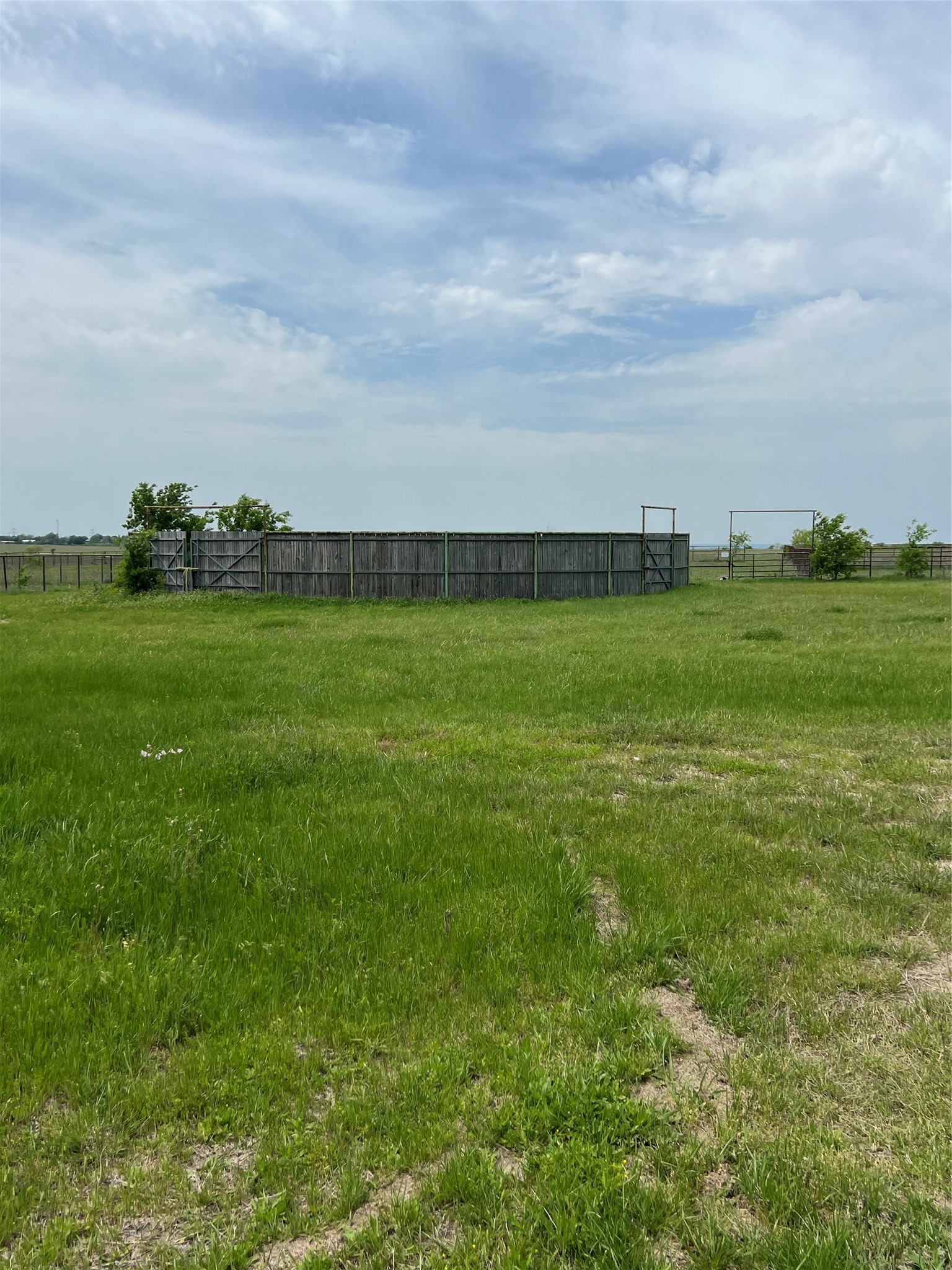 7445 County Road 1232 Godley TX 76044