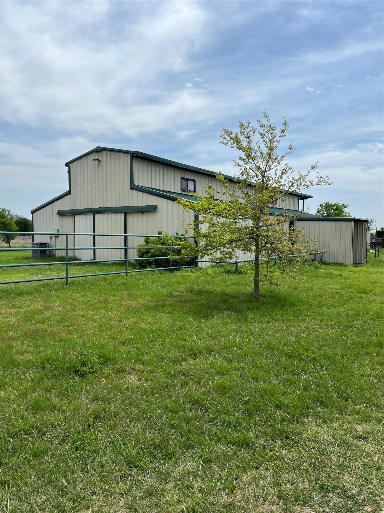 7445 County Road 1232 Godley TX 76044