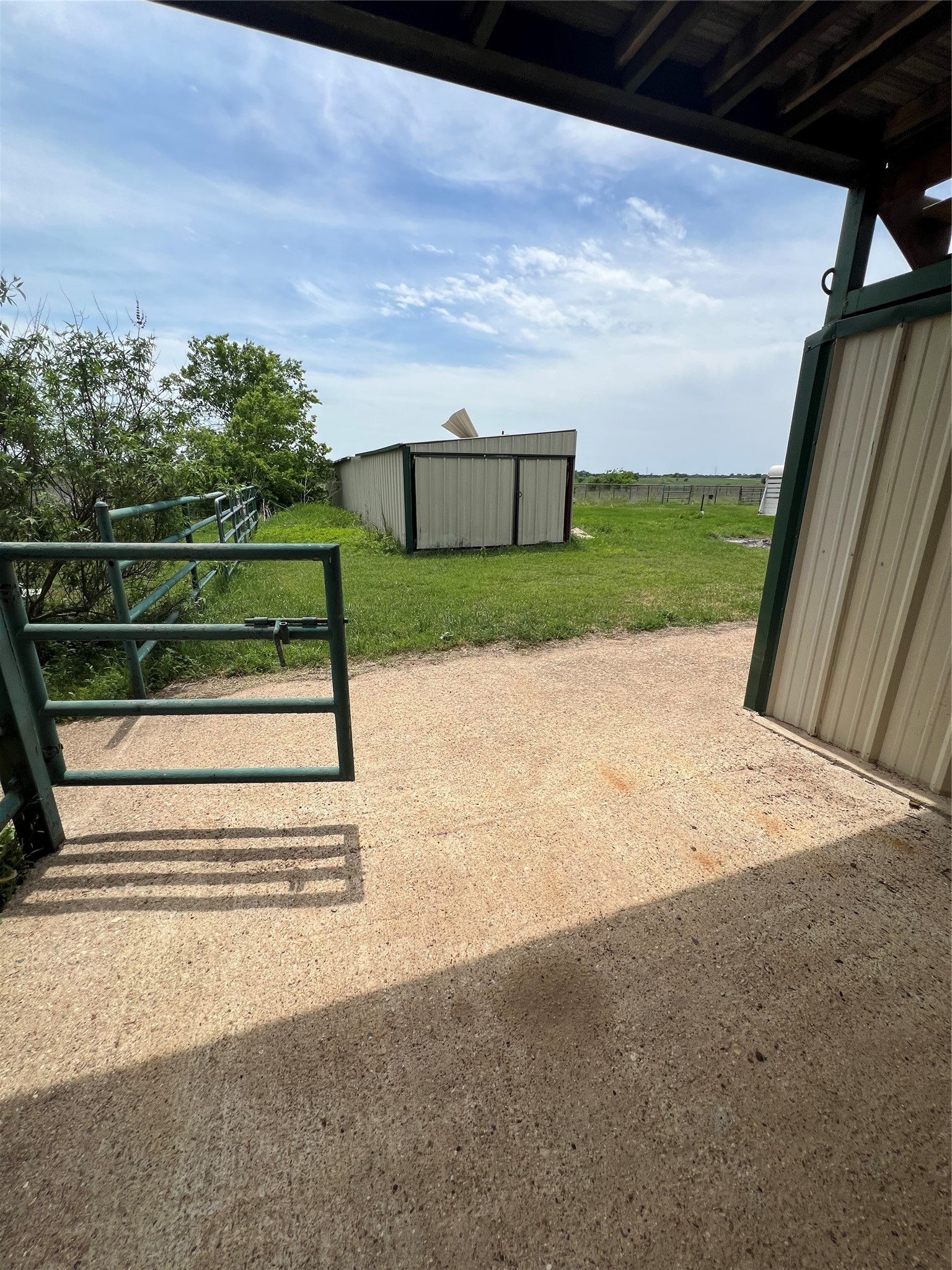 7445 County Road 1232 Godley TX 76044