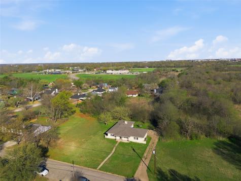 525 Lake Park Avenue Waxahachie TX 75165