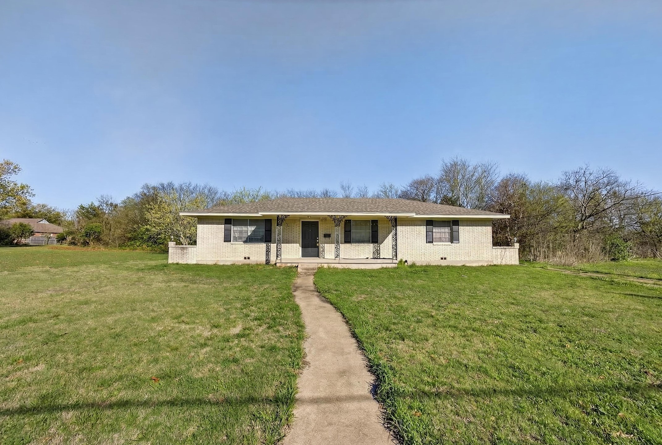 525 Lake Park Avenue Waxahachie TX 75165