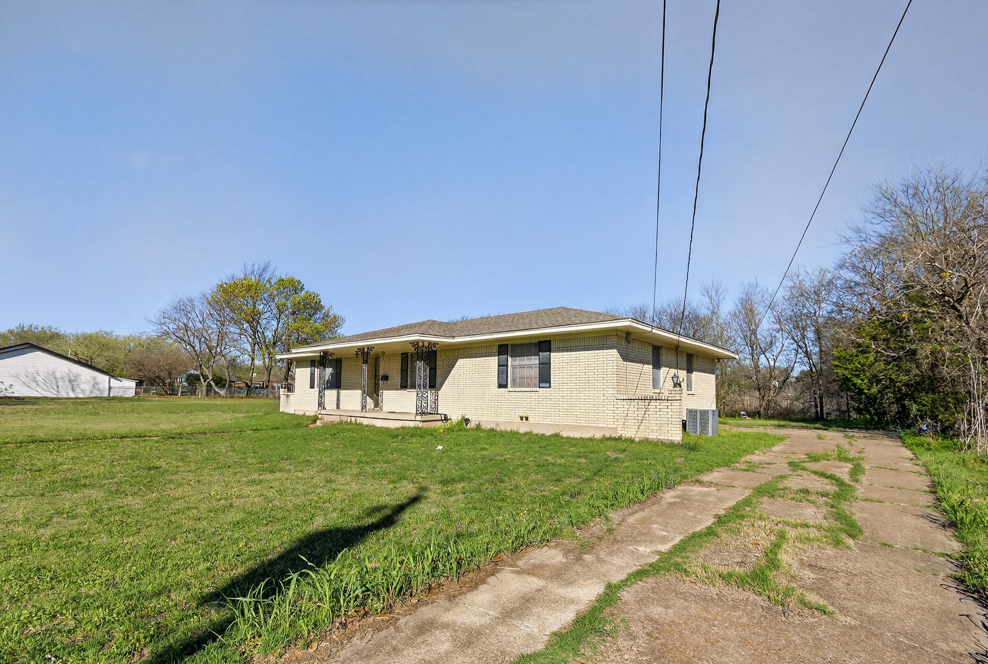 525 Lake Park Avenue Waxahachie TX 75165