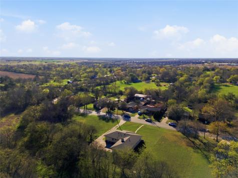 525 Lake Park Avenue Waxahachie TX 75165
