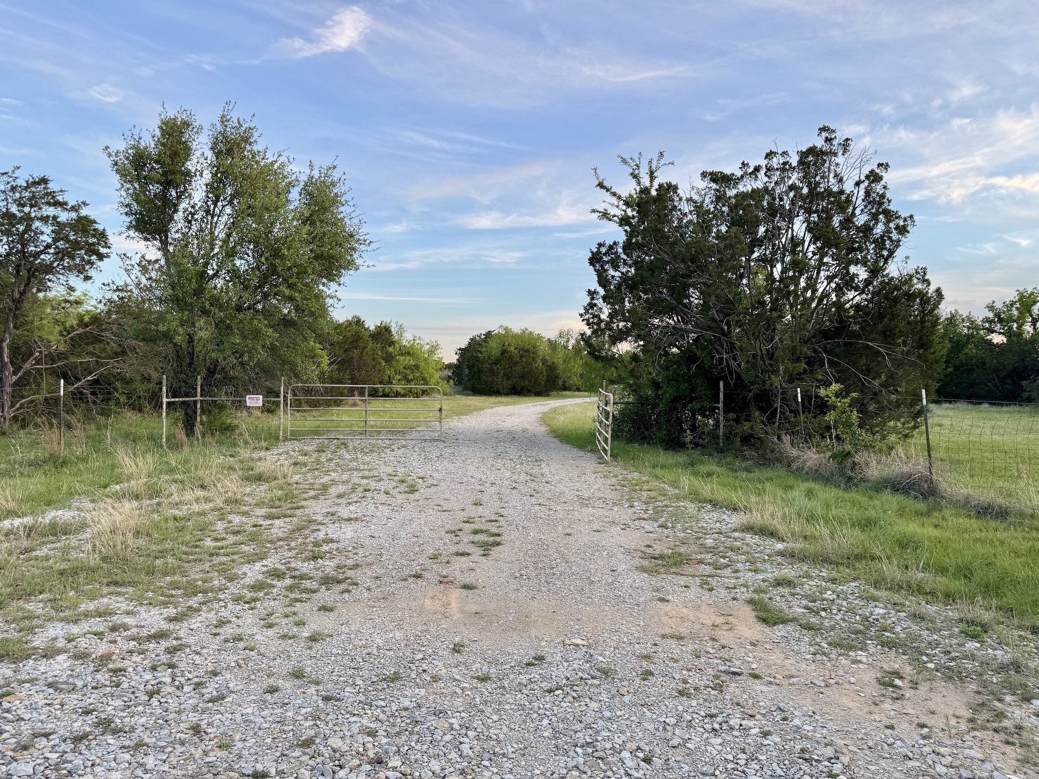 16811 County Road 107 Mingus TX 76463