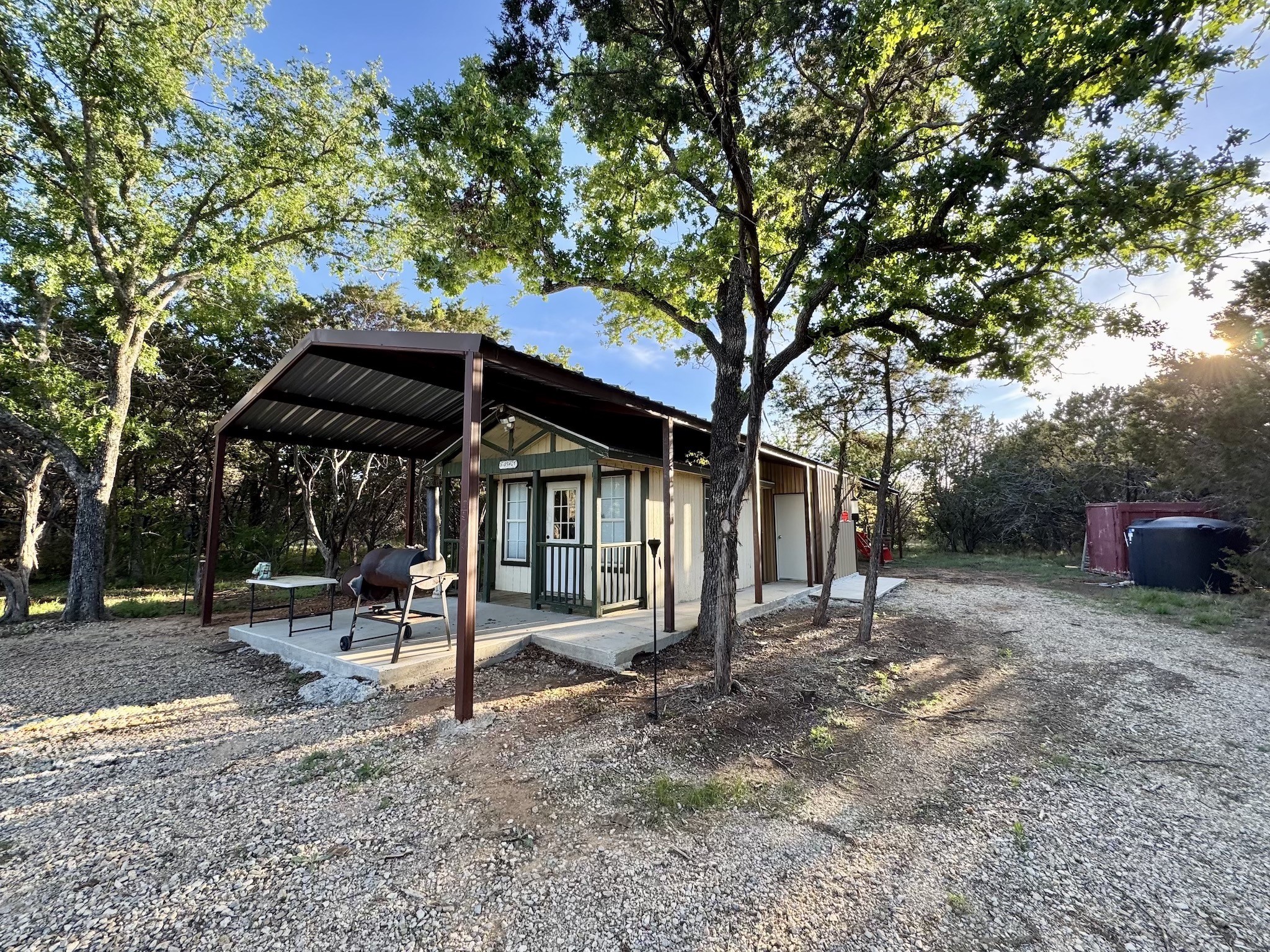 16811 County Road 107 Mingus TX 76463
