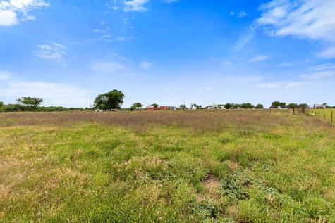 729 Twin Bends Road Crawford TX 76638