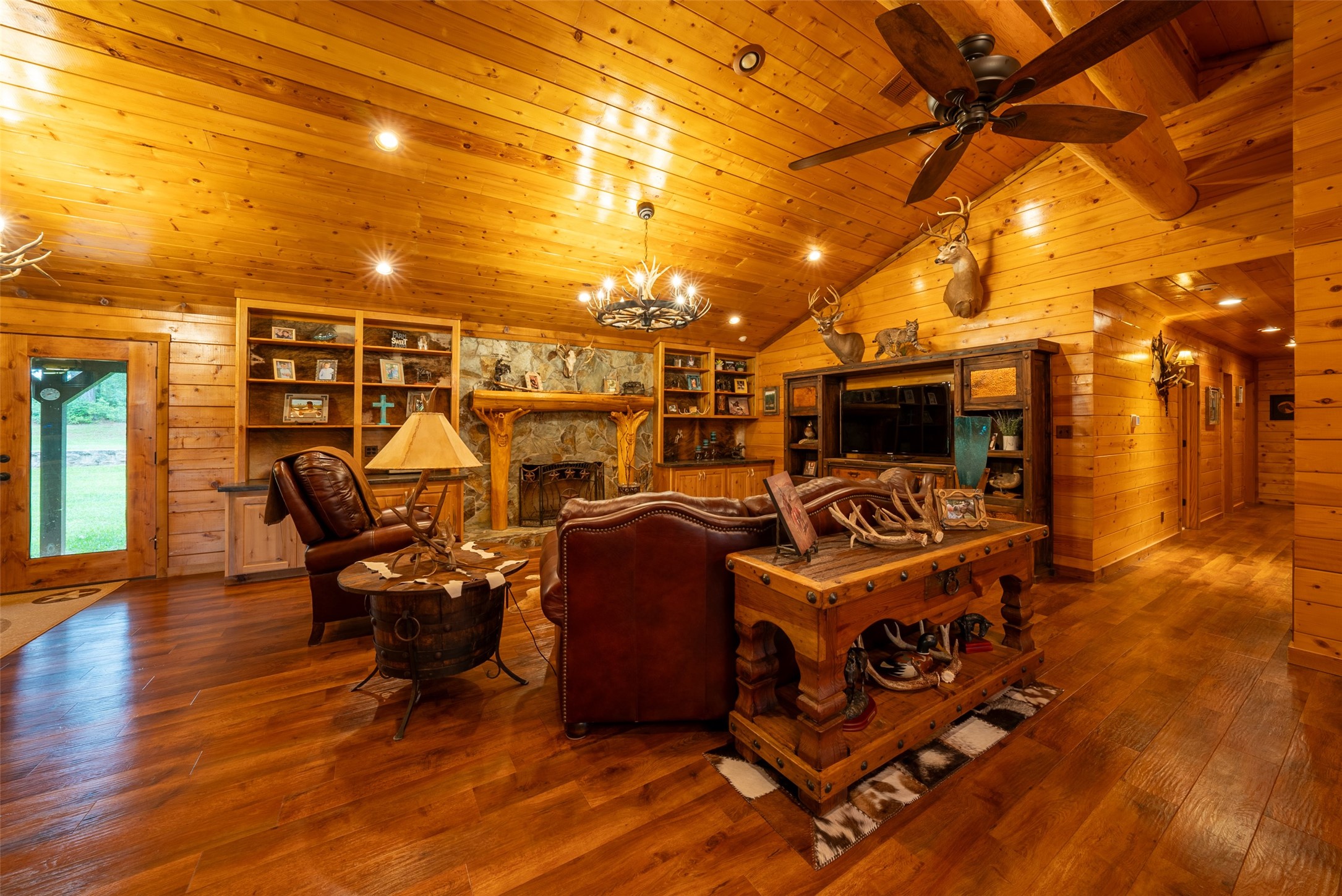 4123 Farm To Market Road 752 S Rusk TX 75785