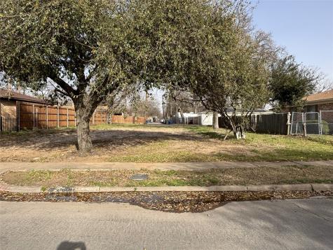 1540 Gardenside Drive Dallas TX 75217