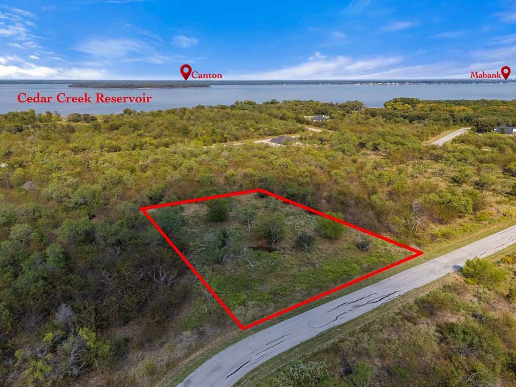 8073 Big Water Lane Kemp TX 75143
