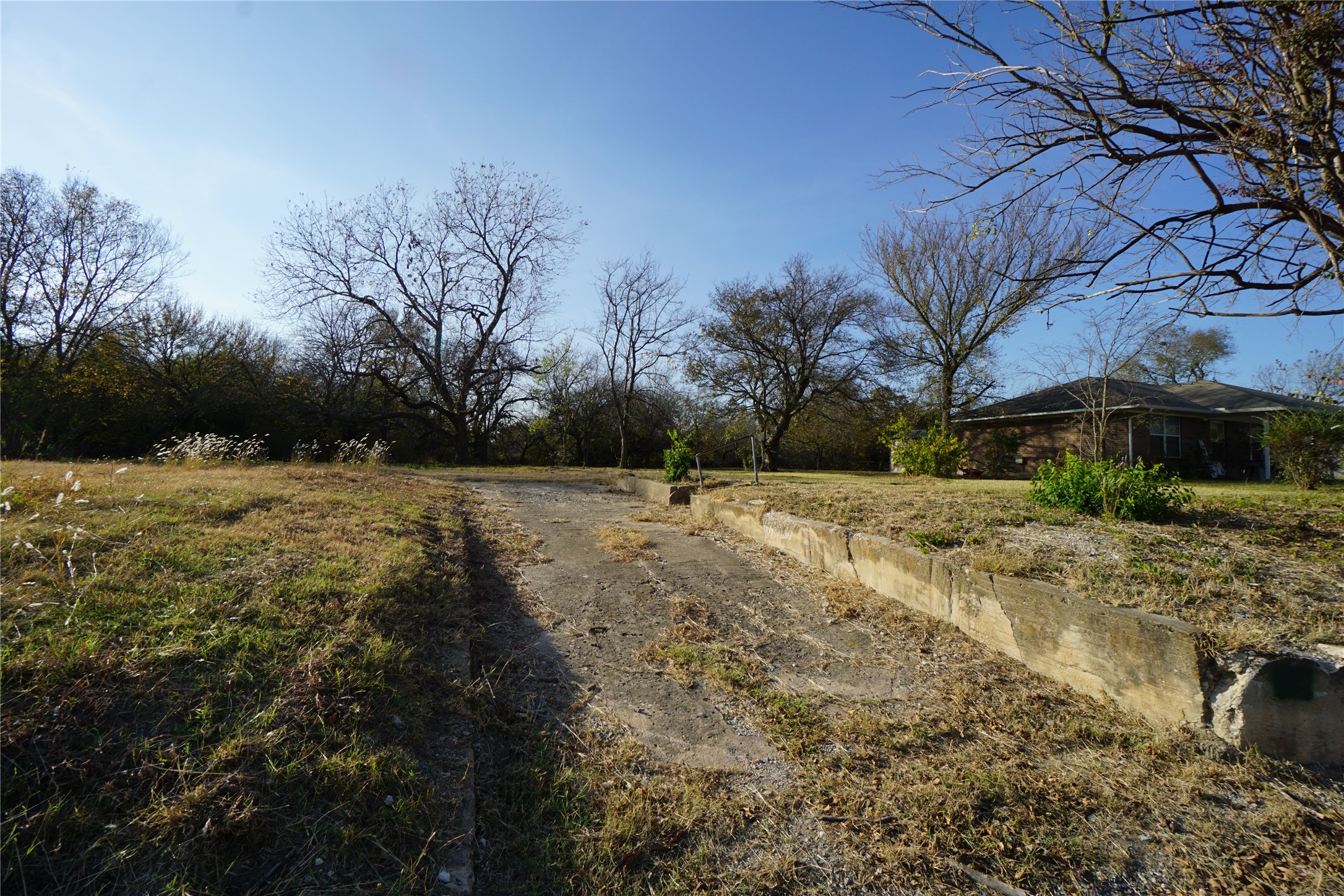 1227 Maple Street Bonham TX 75418