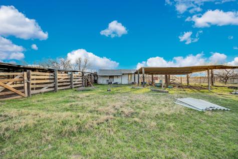 3175 County Road 1110 Corsicana TX 75110