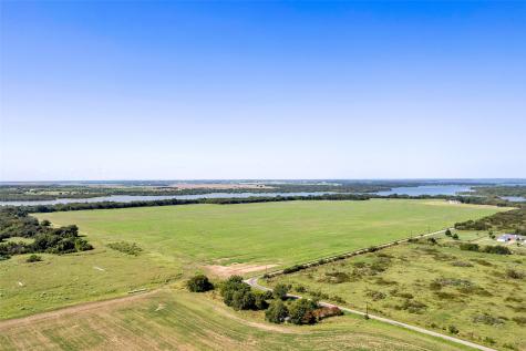 99AC Buck Creek Tioga TX 76271