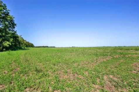 99AC Buck Creek Tioga TX 76271