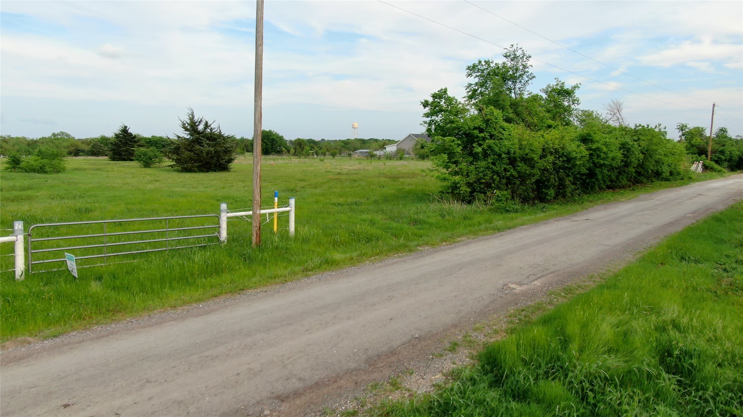 10843 E Line Road Trenton TX 75490