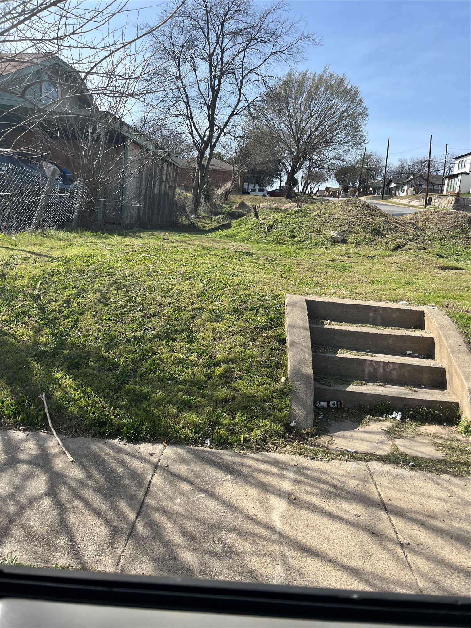 1735 E Waco Avenue Dallas TX 75216