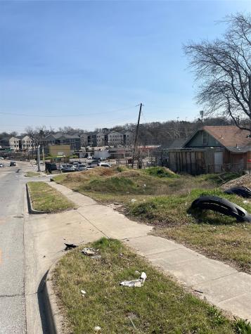 1735 E Waco Avenue Dallas TX 75216