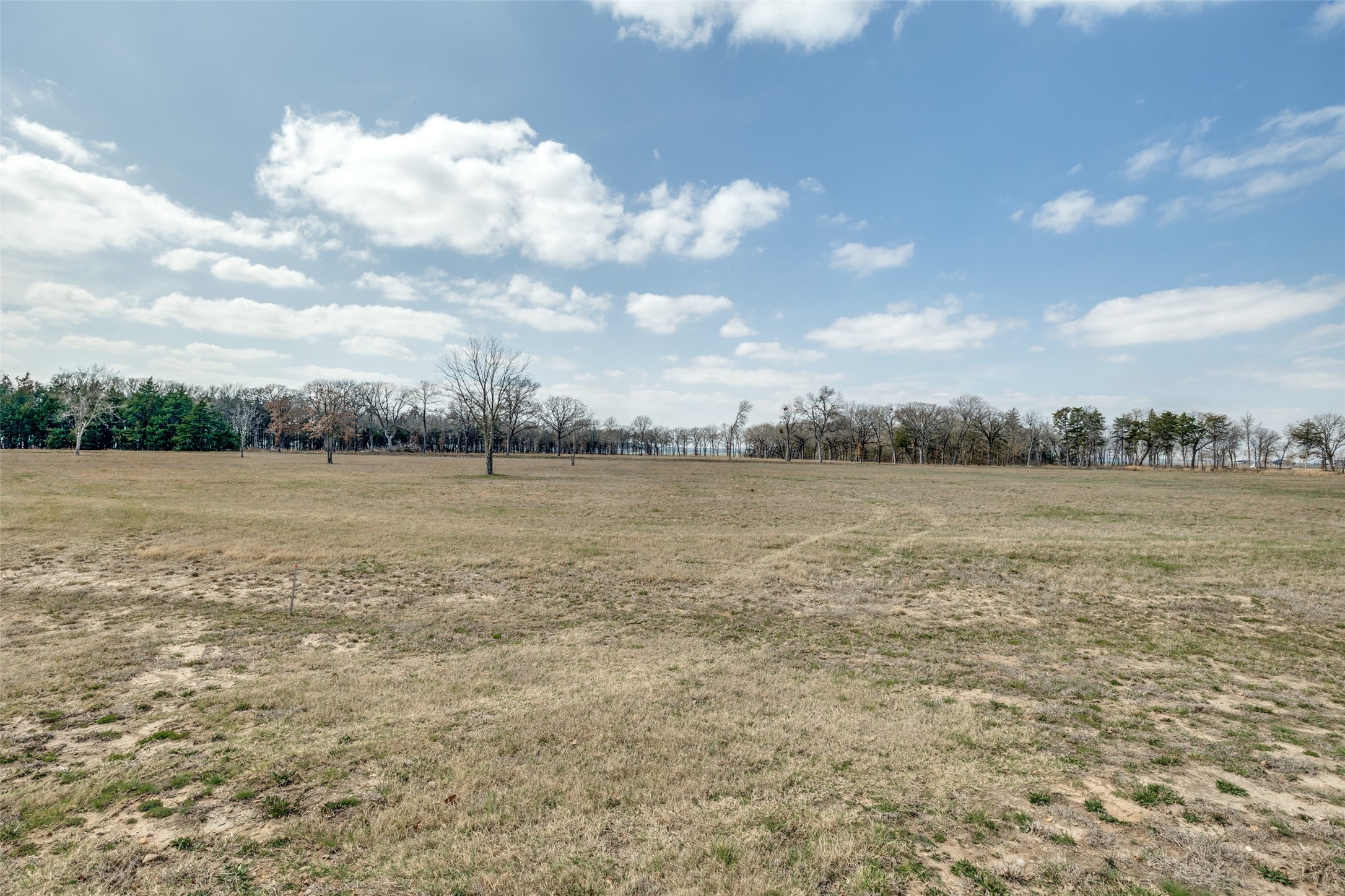 360 Lakewood Lane Honey Grove TX 75446