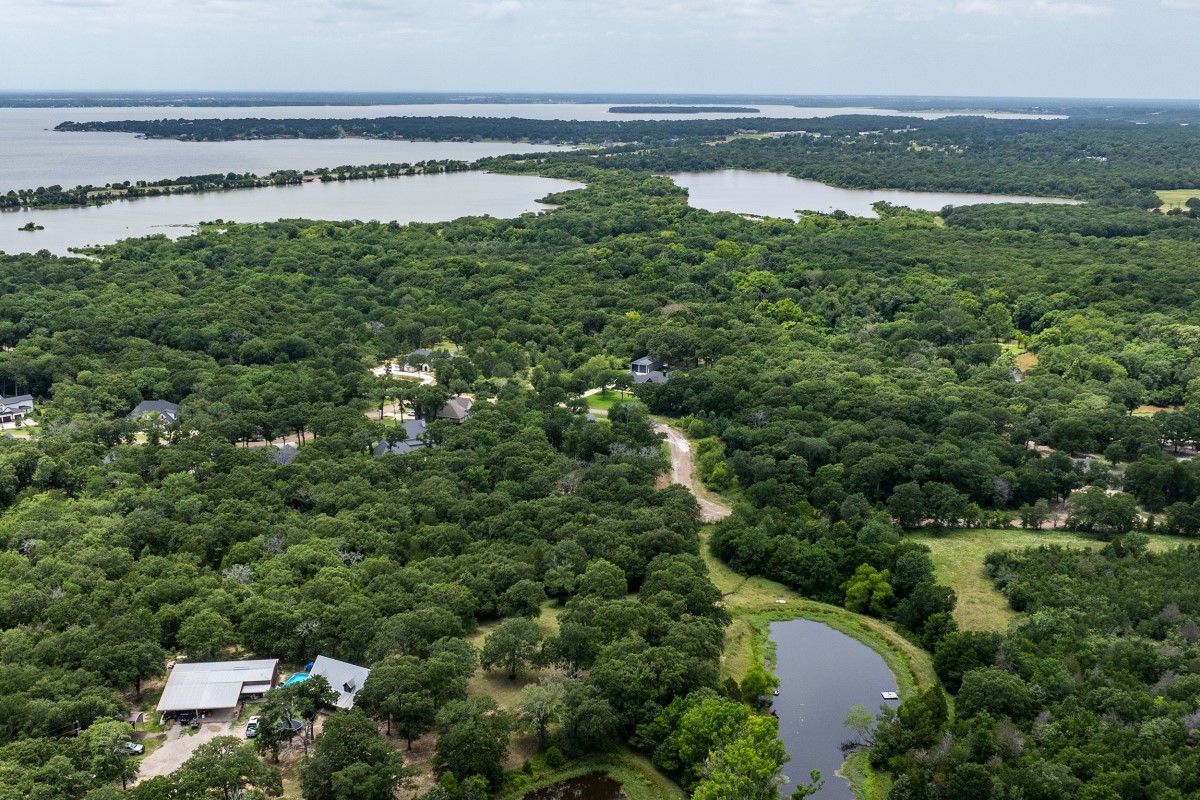 123 Oakmont Drive Mabank TX 75147