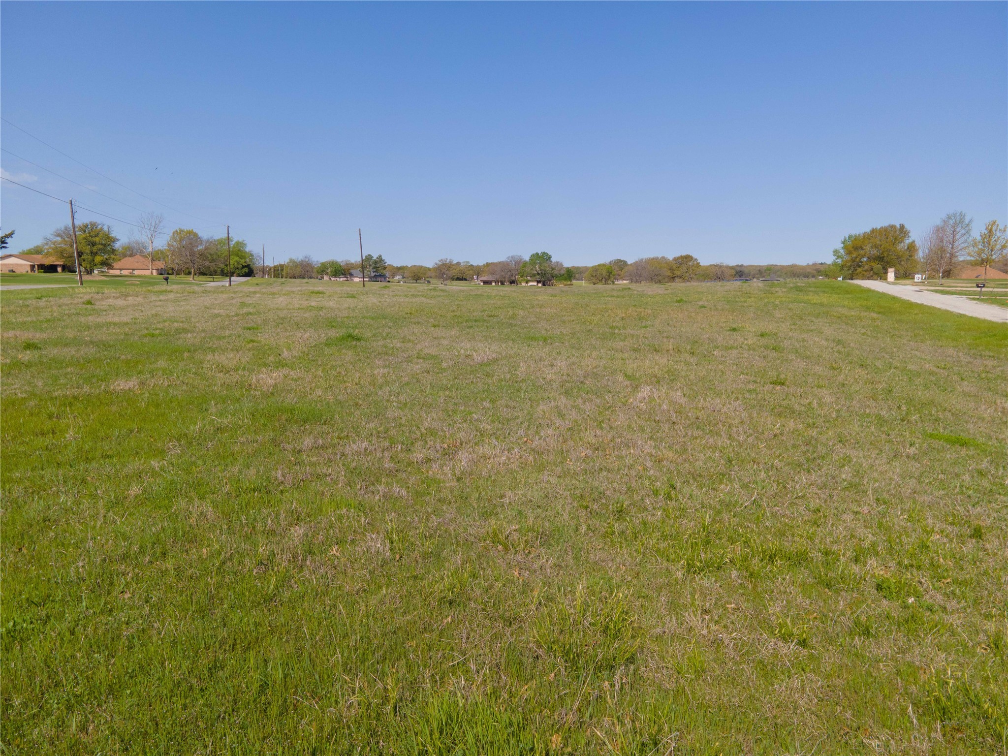 2110 Lake Side Drive Bonham TX 75418