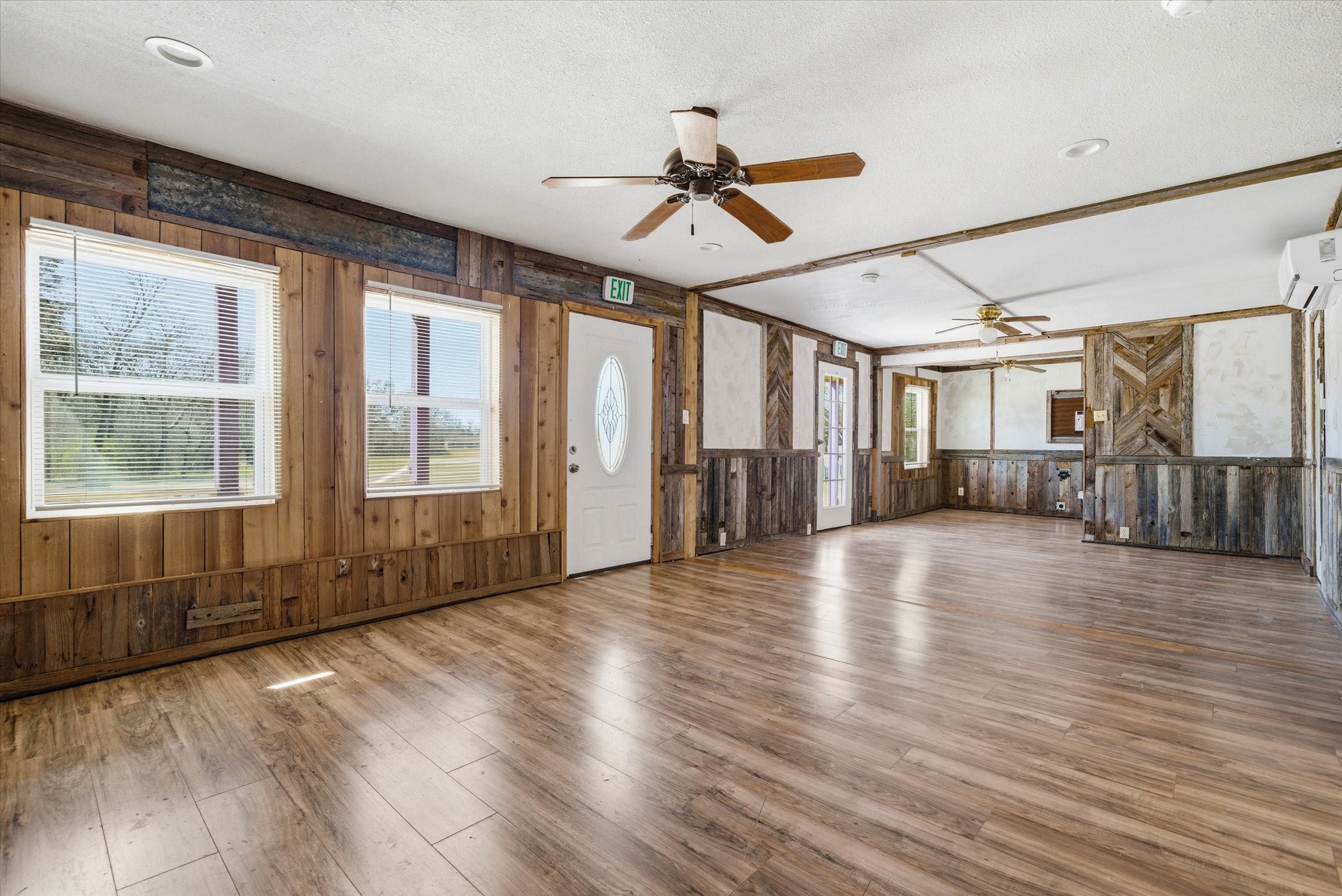 705 E Pine St Street Edgewood TX 75117