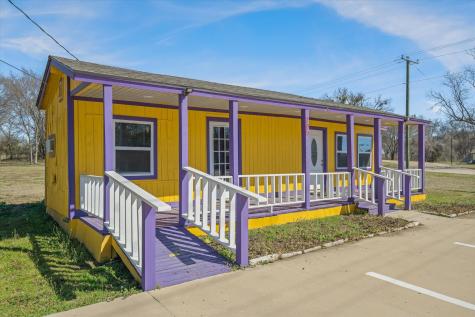 705 E Pine St Street Edgewood TX 75117