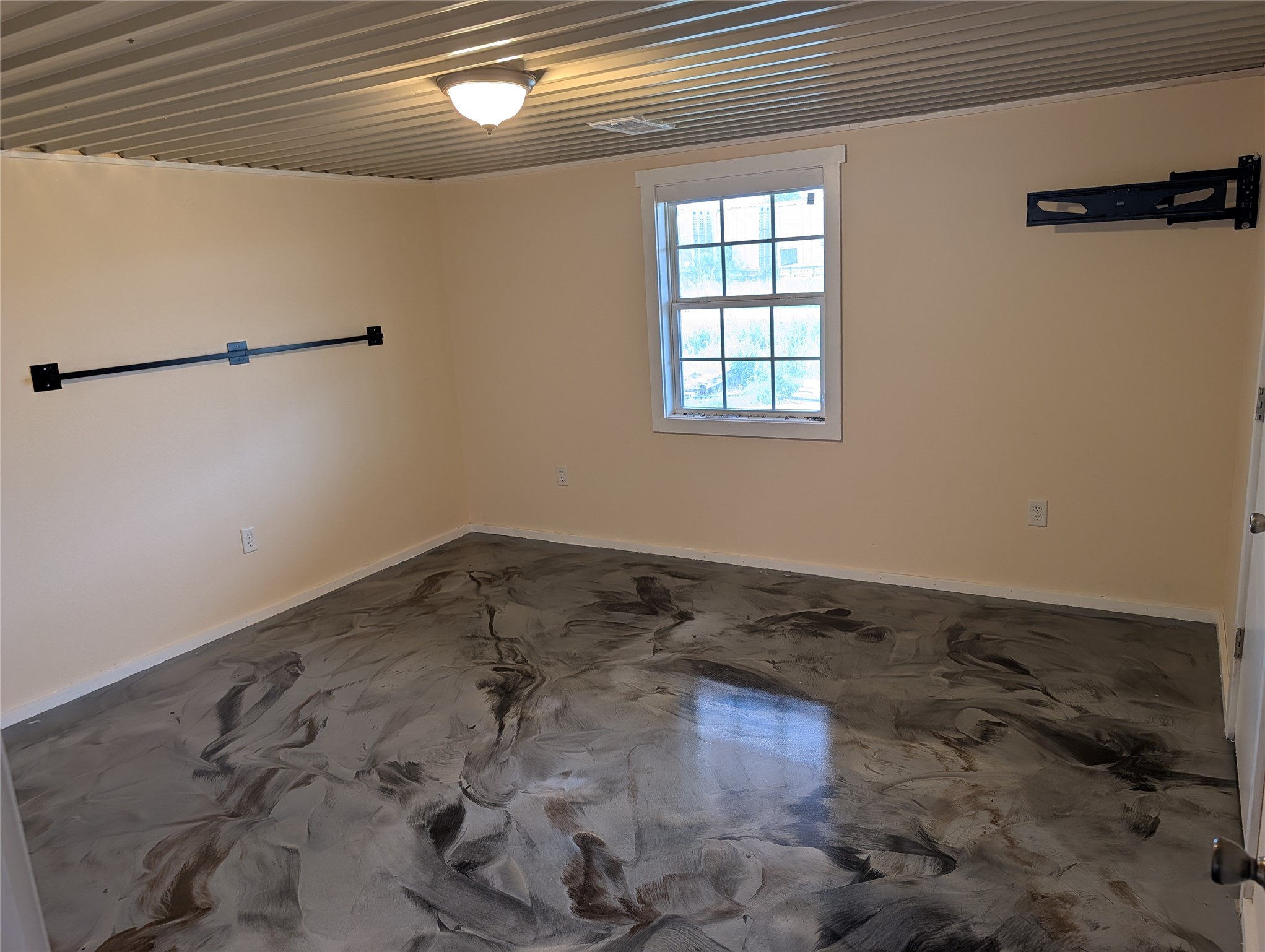 613-A N Access Road Tye TX 79603