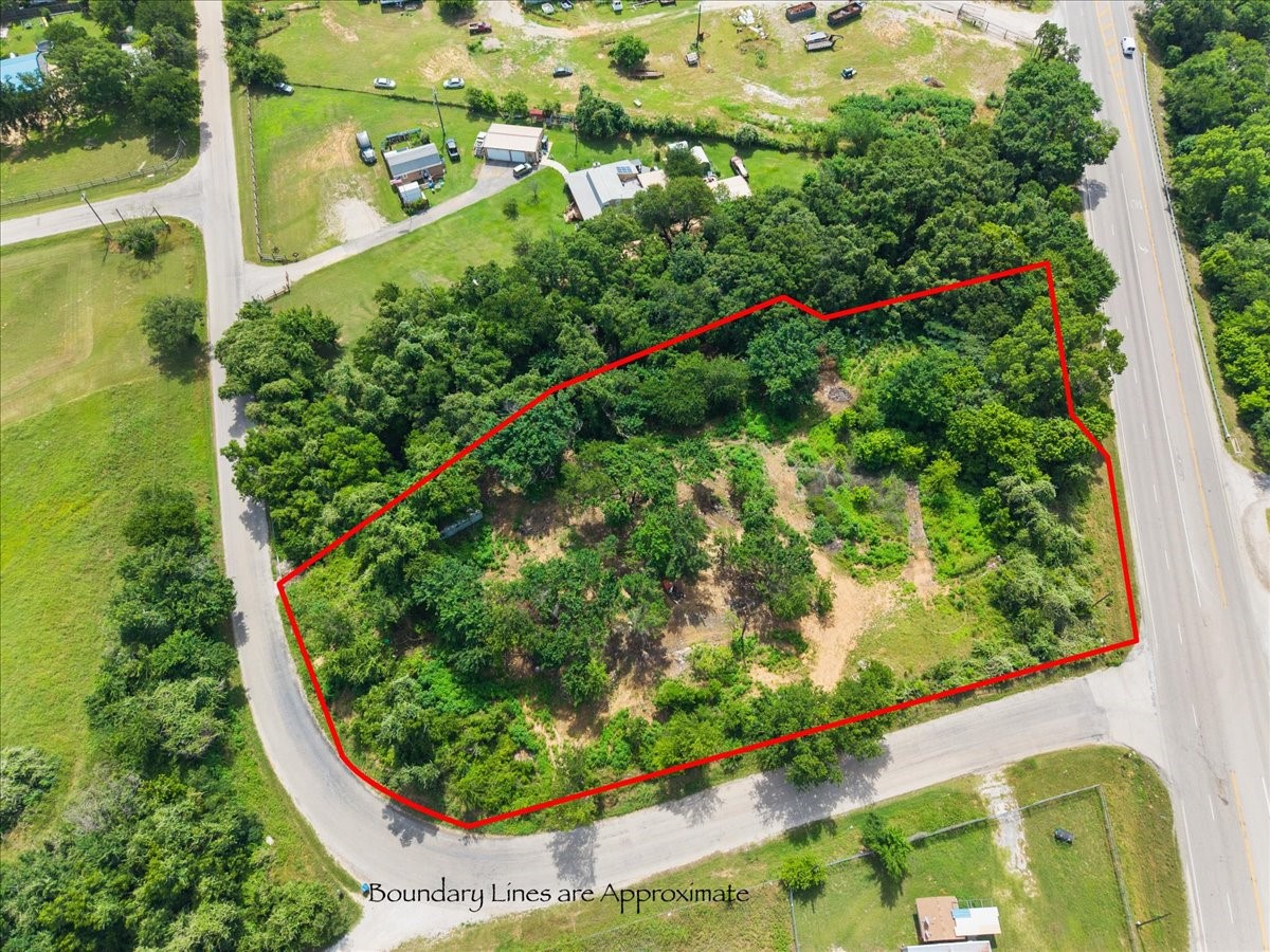 1247 County Road 4590 Boyd TX 76023