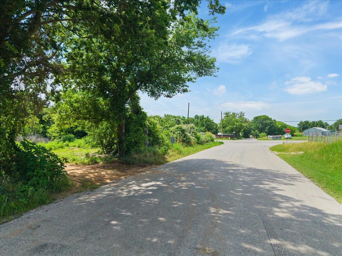 1247 County Road 4590 Boyd TX 76023