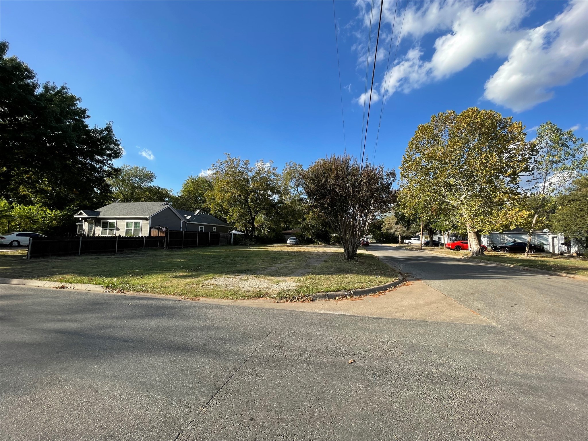 915 E Spring Street Sherman TX 75090