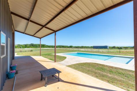 6920 Highway 83 Ovalo TX 79541
