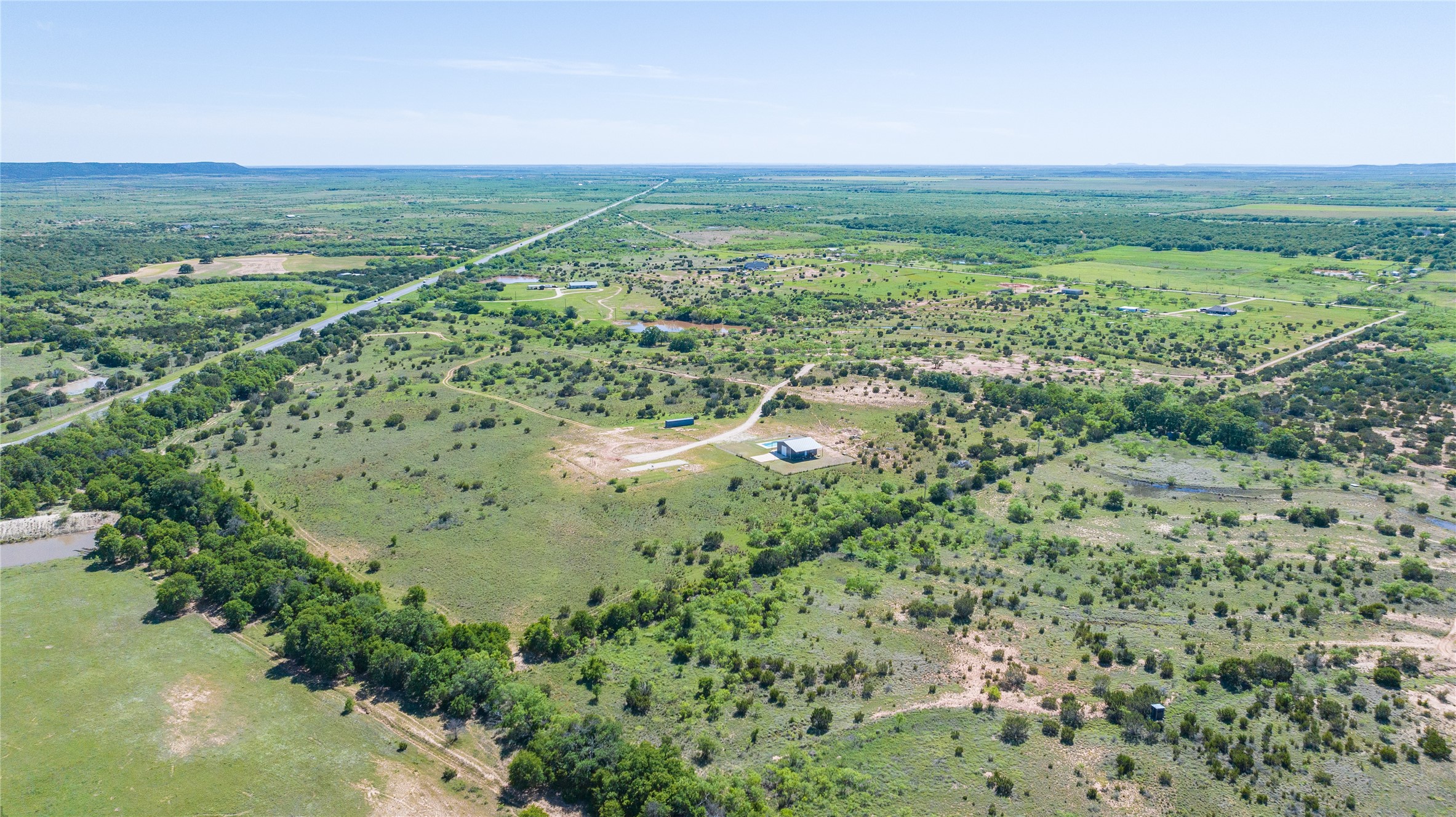 6920 Highway 83 Ovalo TX 79541