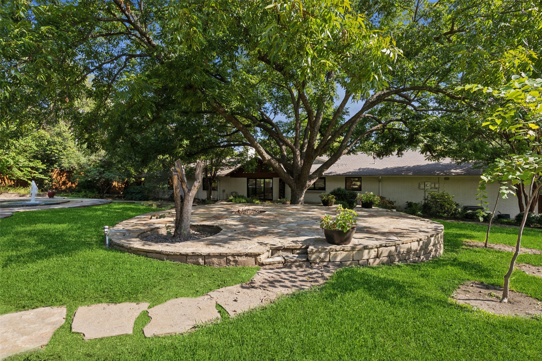 6951 Tokalon Drive Dallas TX 75214