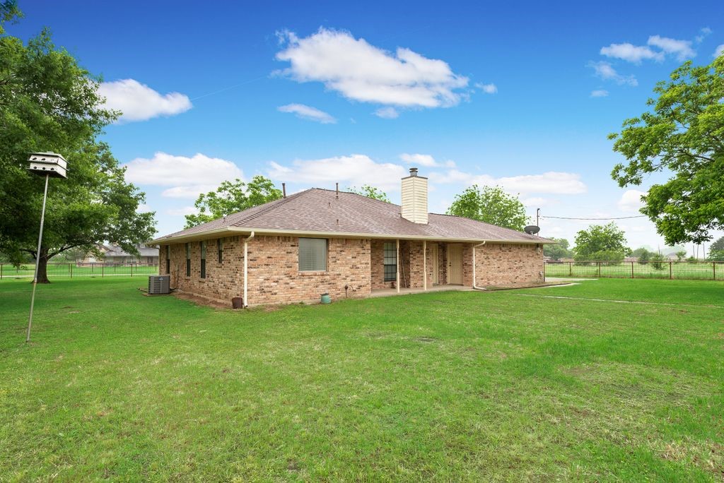 1627 Easy Street Seagoville TX 75159