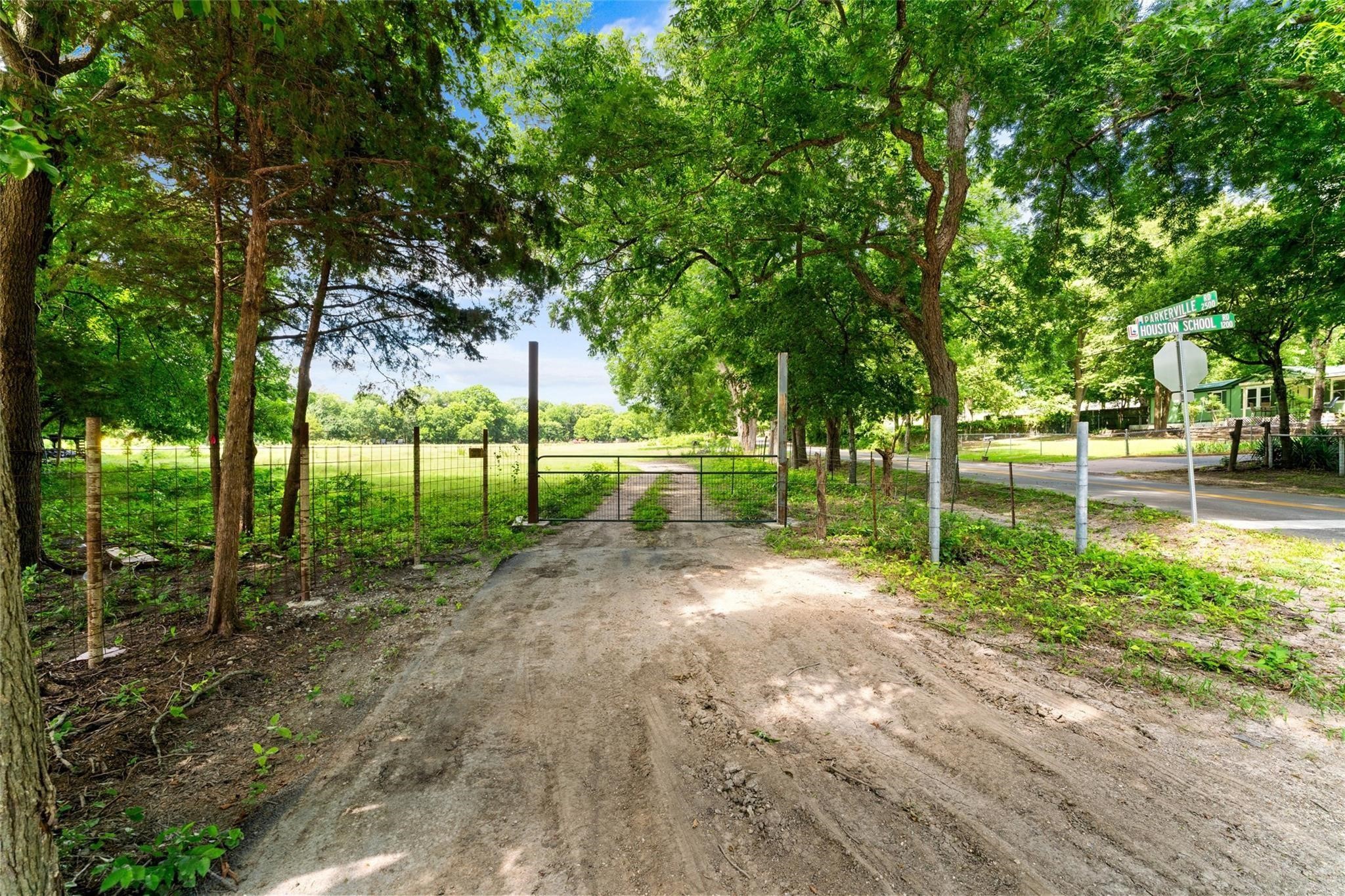 1213 S Houston School Road Lancaster TX 75146