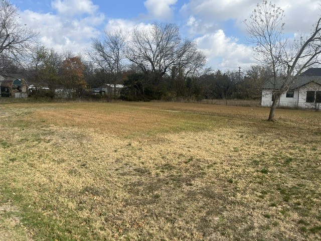 404 E Grayson Street Leonard TX 75452