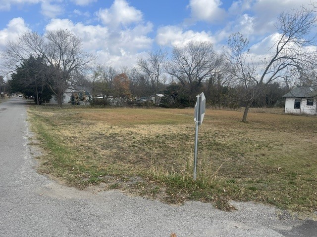 404 E Grayson Street Leonard TX 75452