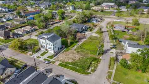 4436 Noble Street Houston TX 77020