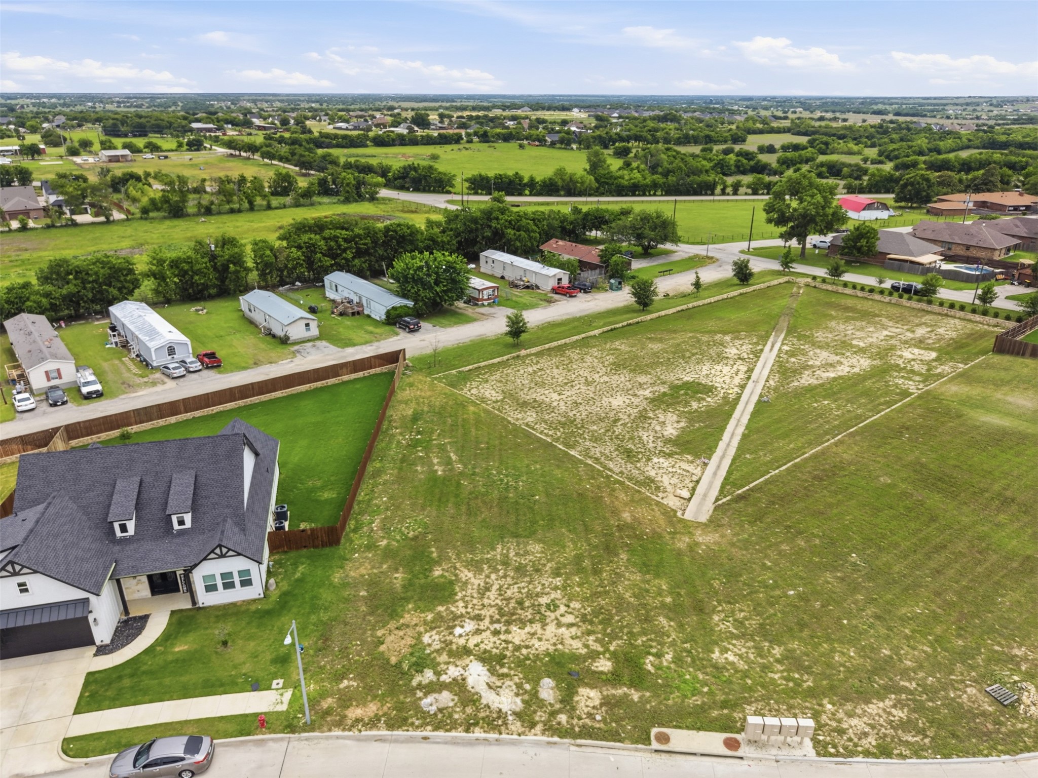 516 Highview Court Godley TX 76044
