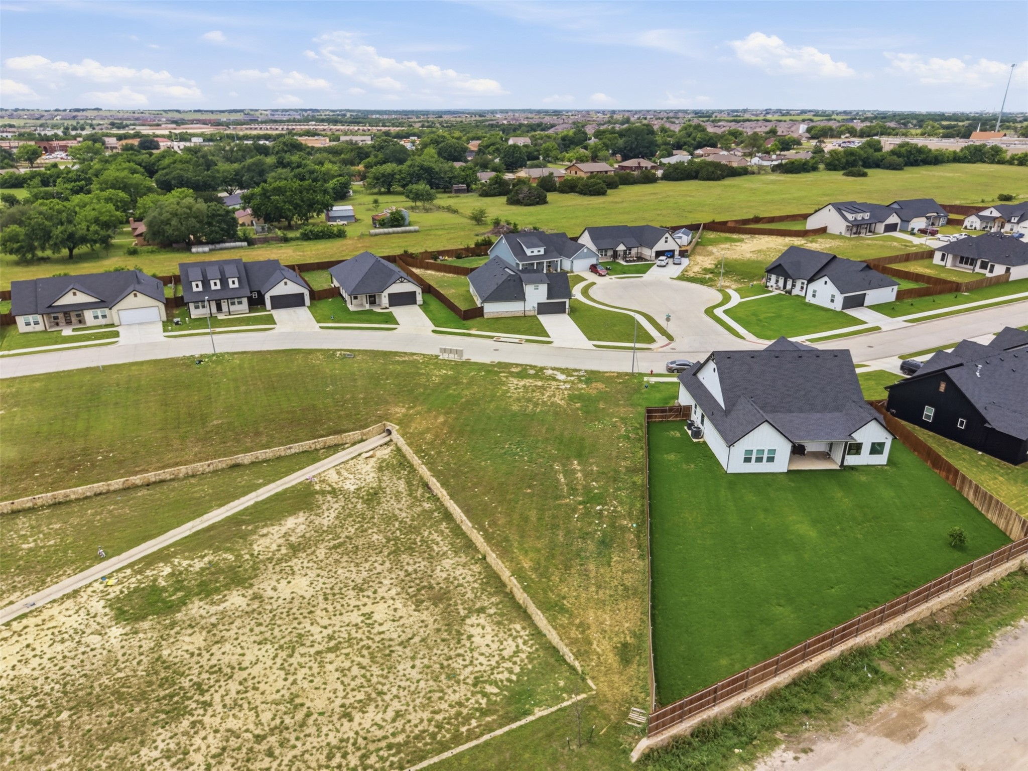 516 Highview Court Godley TX 76044