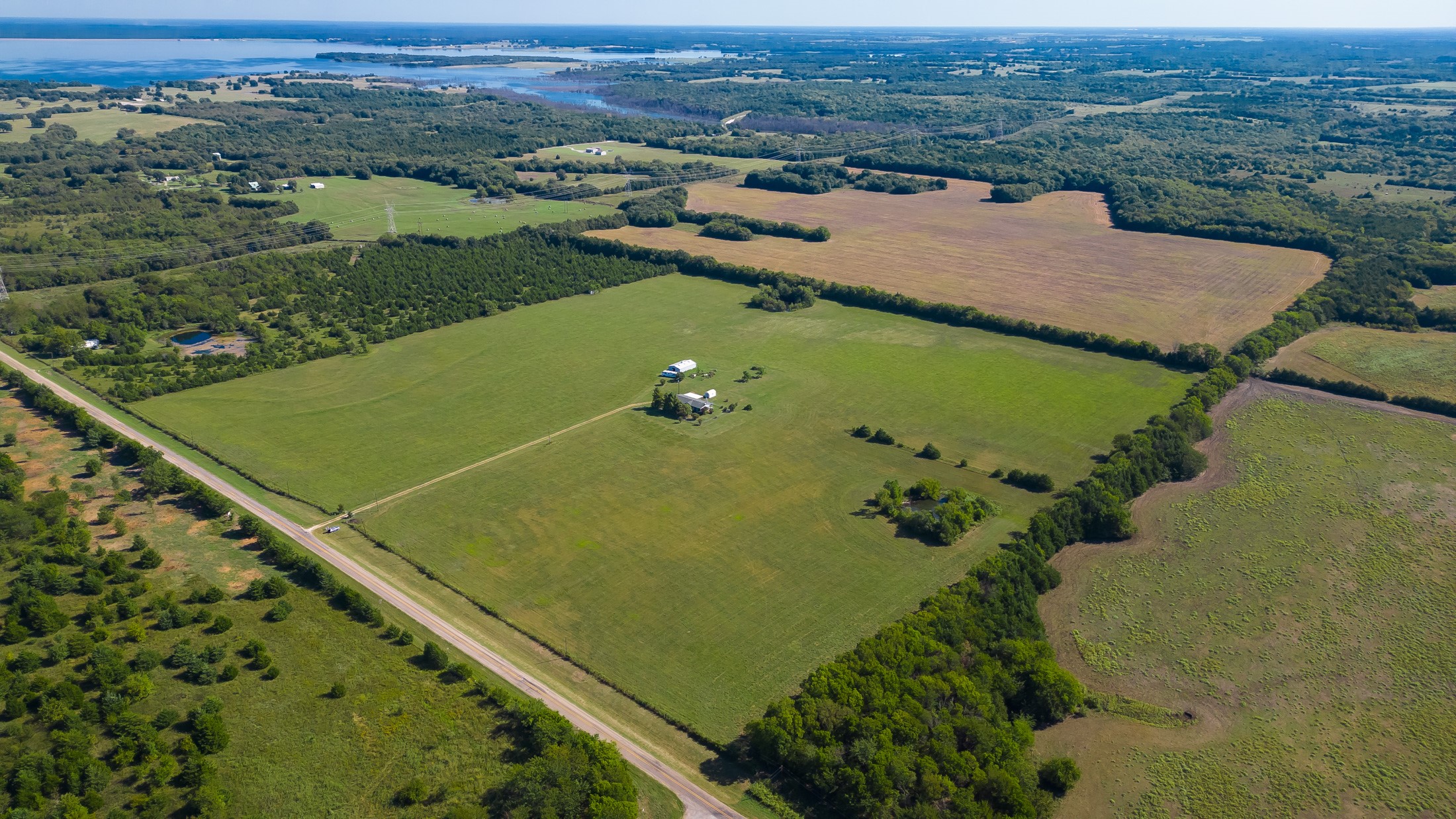 5484 N Fm 1743 Windom TX 75492