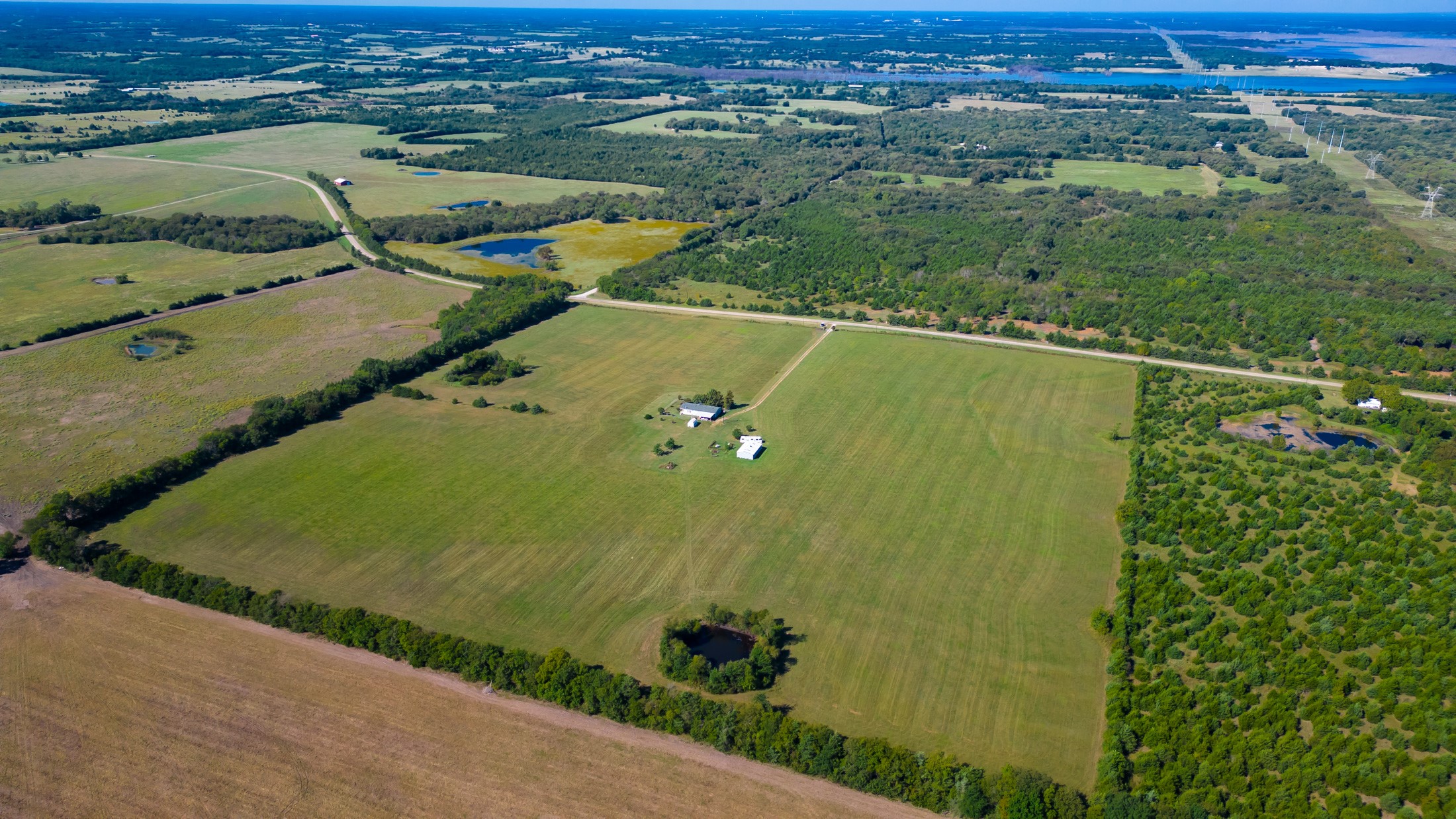 5484 N Fm 1743 Windom TX 75492