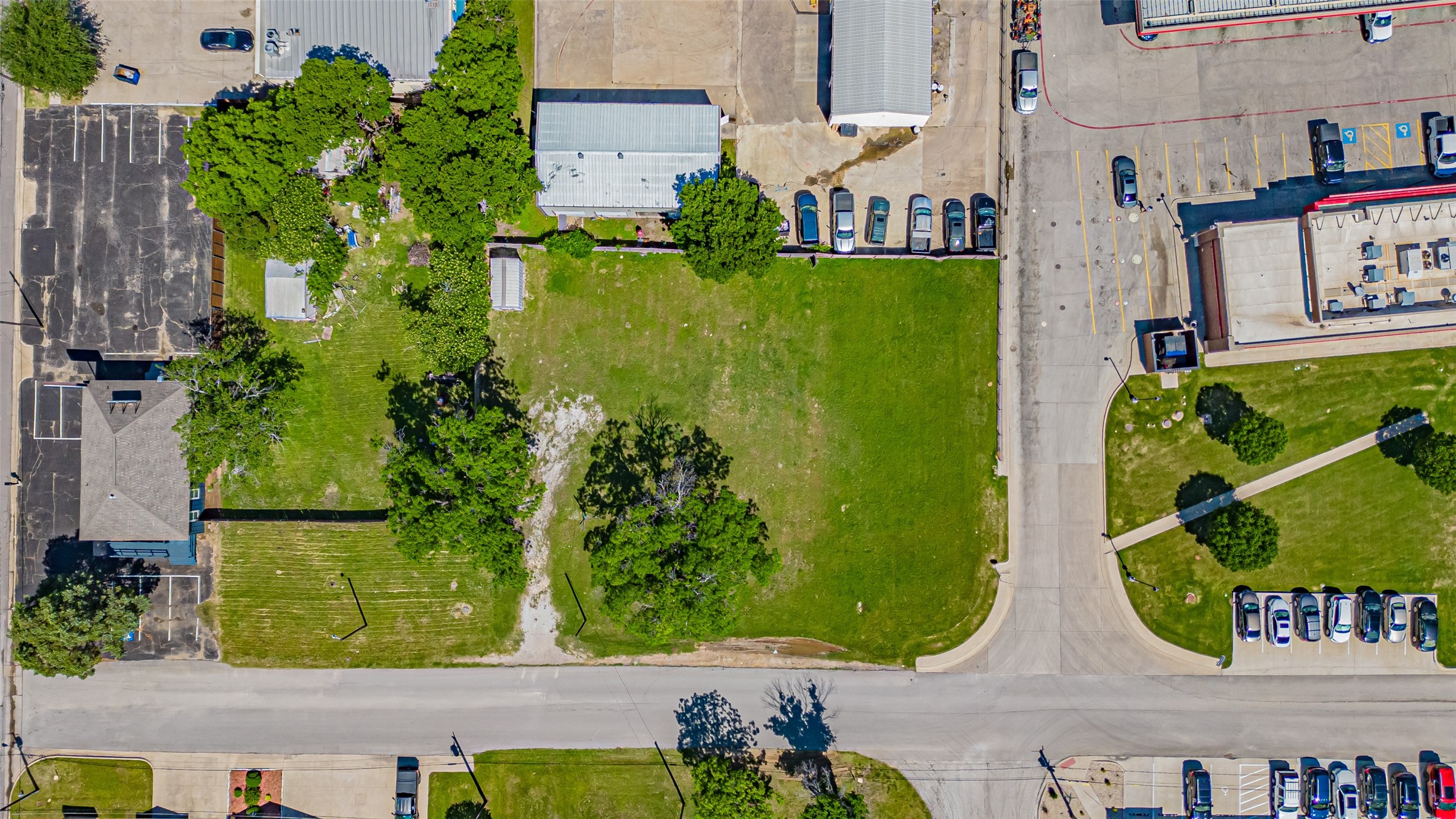 124 Anderson Street Burleson TX 76028