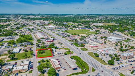 124 Anderson Street Burleson TX 76028