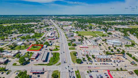 124 Anderson Street Burleson TX 76028