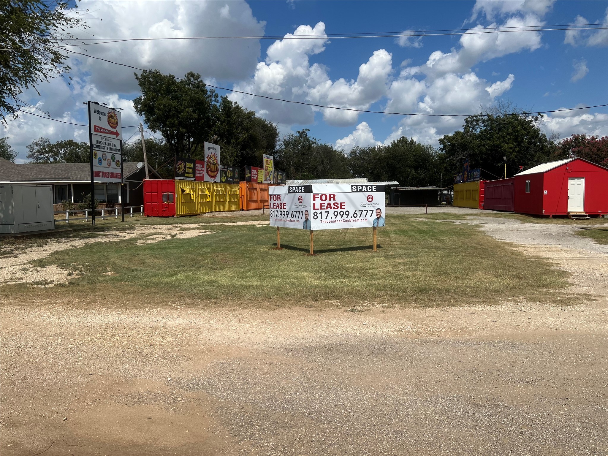 1810 Farm Market 1187 Crowley TX 76036